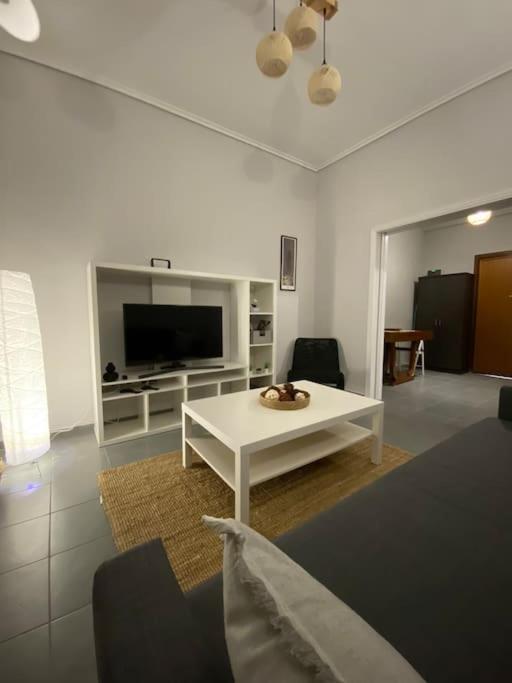 Elia'S Boutique Apartment Sparta Eksteriør billede